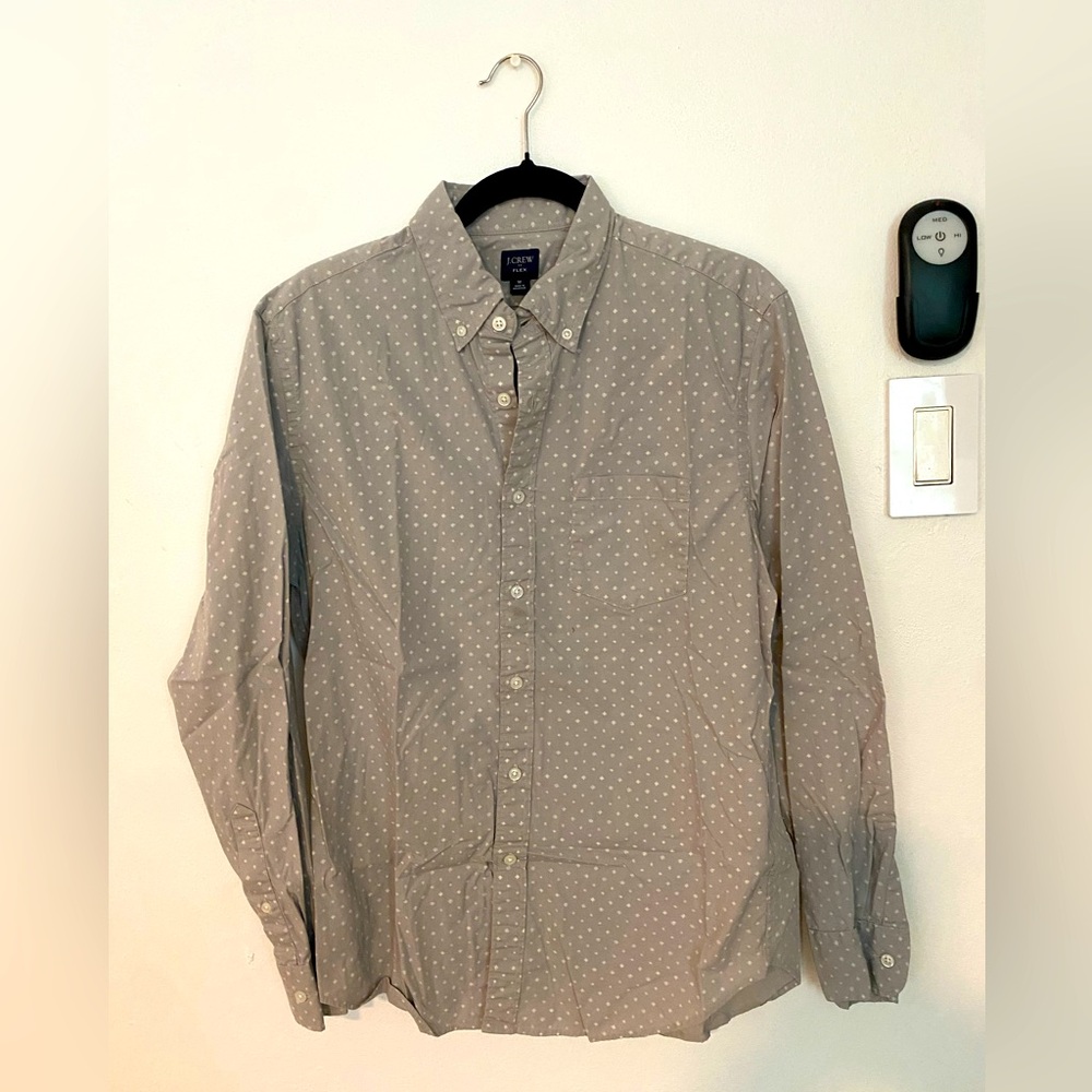 J Crew long sleeve button down shirt. Gray and white print. M.